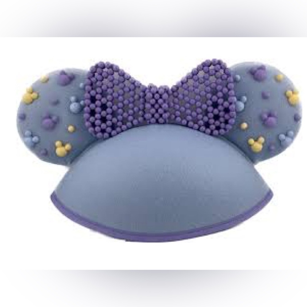 Disney Purple and Blue Minnie Mouse Hat